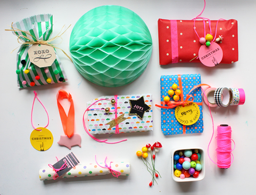 Colorful presents by Minimega